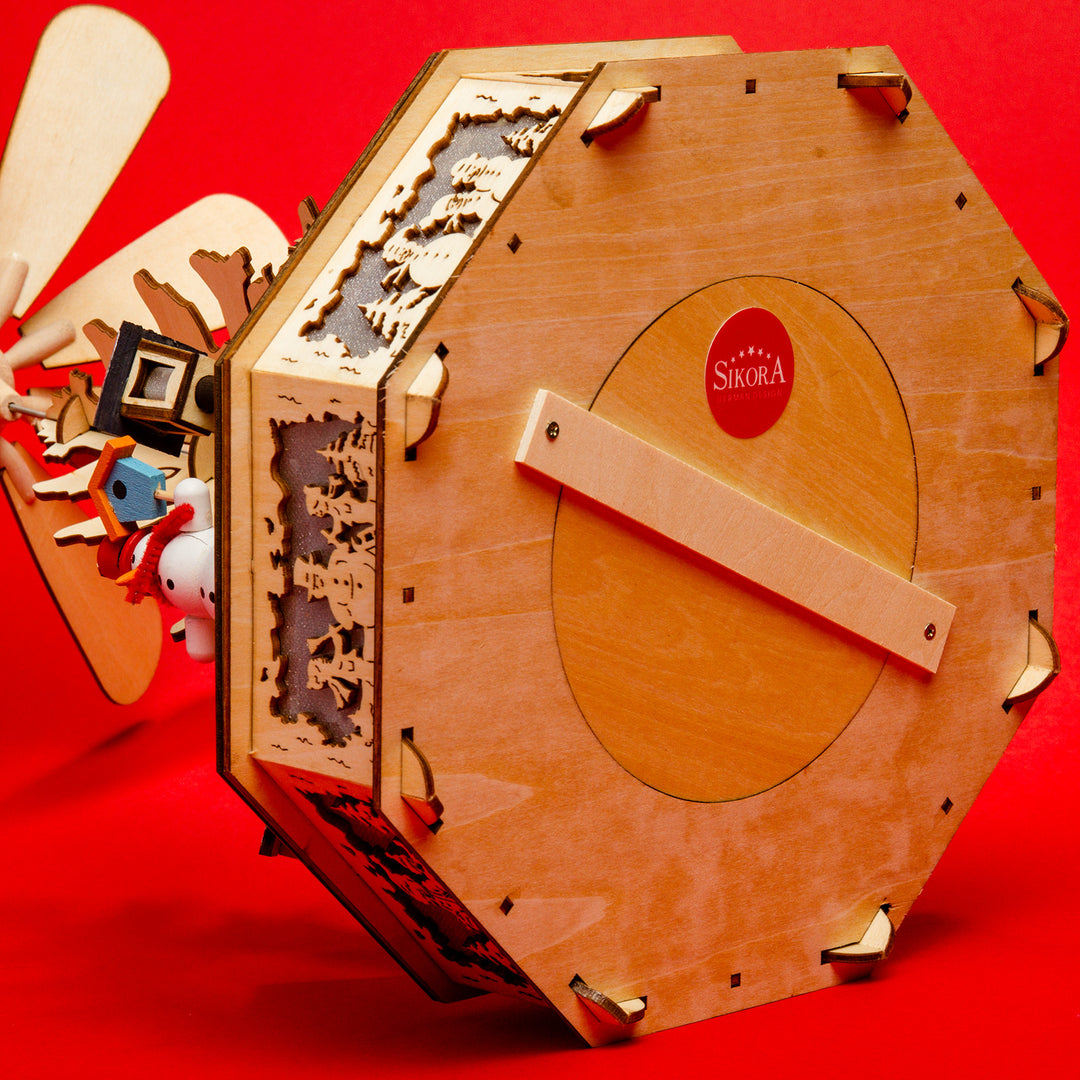 SIKORA P33 LED Holz Weihnachtspyramide mit elektrischem Antrieb und beleuchteten Kerzen und Sockel Pyramide Weihnachten Deko